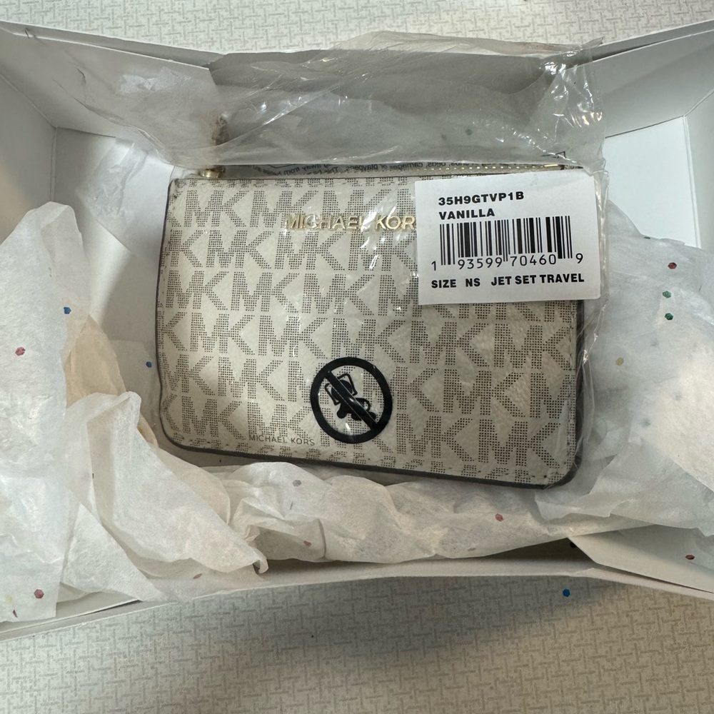 Michael Kors Jet Set Travel Small Signature Logo Coin Purse